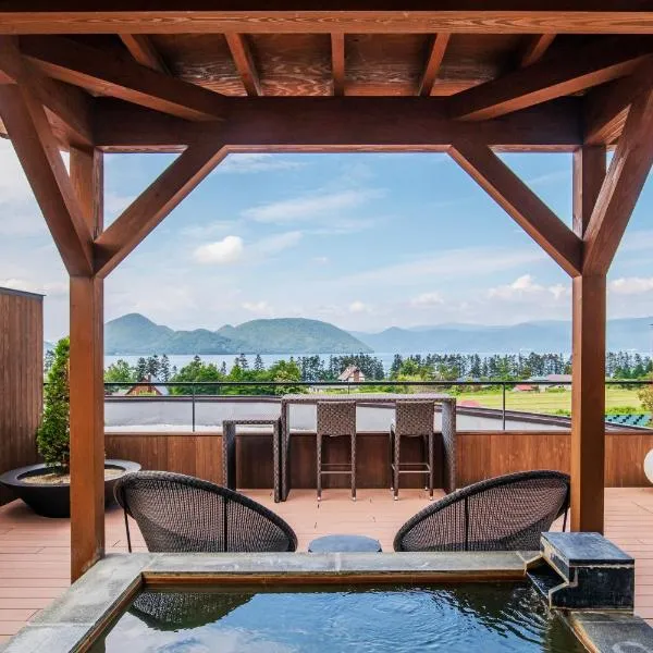 Lake Toya Tsuruga Resort HIKARINOUTA: Lake Toya şehrinde bir otel