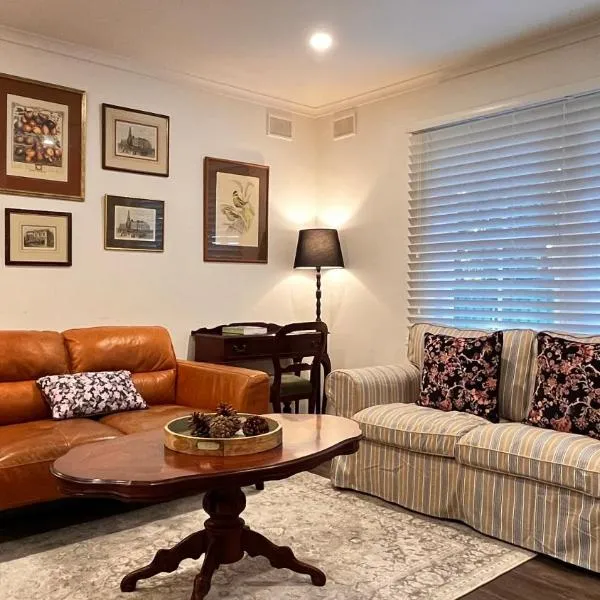 Cozy Lovely flat 3km to CBD, hotel in Glenunga