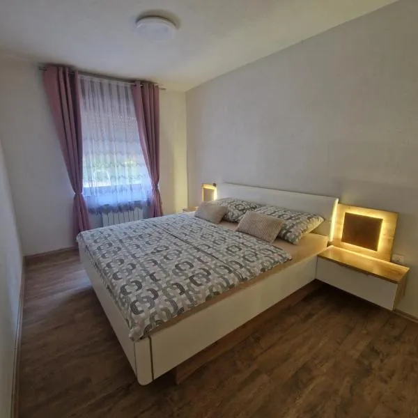 apartma-sobe Lejla, hotel di Vipava