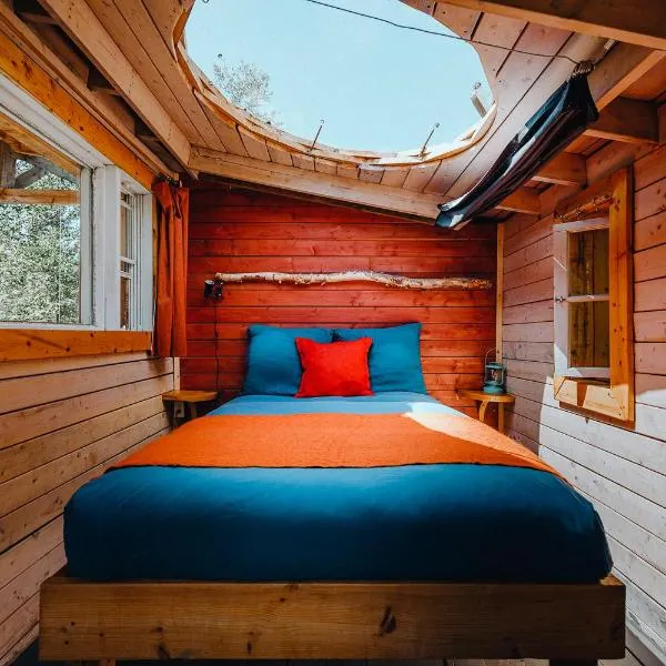 Canopée Lit, ξενοδοχείο σε Sacre-Coeur-Saguenay