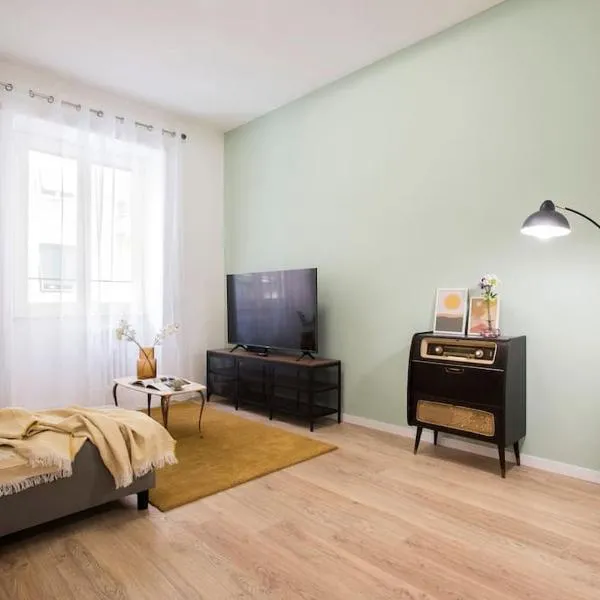 Appartamento 2BDR for 6 guests - 100mt Subway B1 - 7 fermate dal Colosseo, hotel a Roma