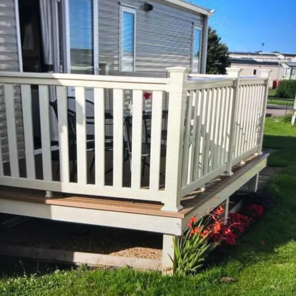 Stellas retreat, hotel v destinaci Cayton