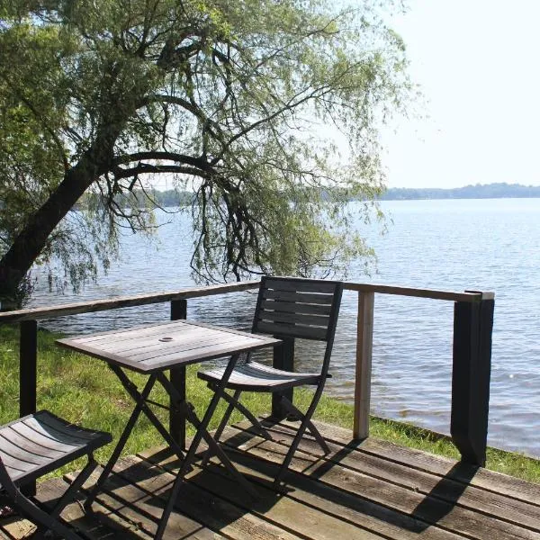 The Lake Barndominium, hotel in Delton