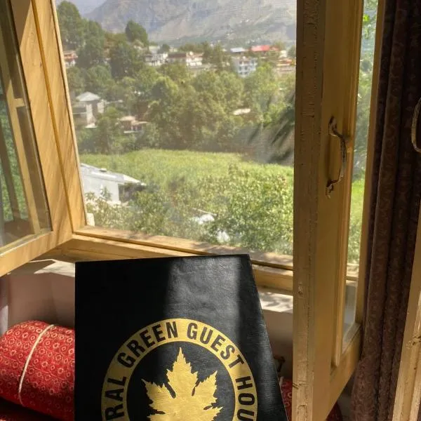 Chitral Green Guest House, hotel a Chitral