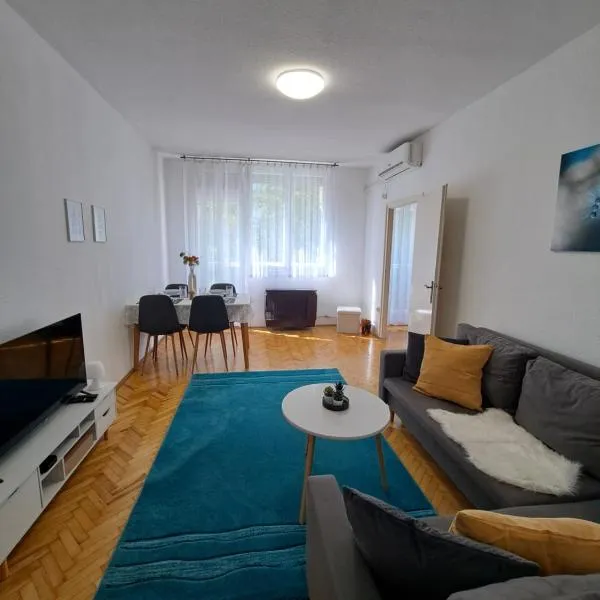 Sophia Apartment Buda by the Danube with AC, hotel v Budapešti