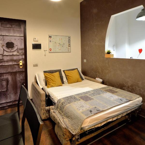 Appartamento Deluxe Stile Industrial Centro Milano, Potente Wi-fi, 3 linee Metropolitane- Collegato Direttamente con Aeroporto di Malpensa e Rho Fiera in 10 minuti, Милан