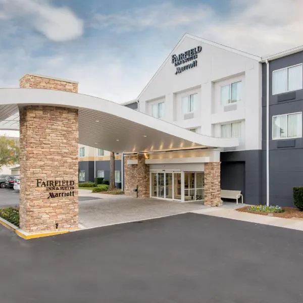 Fairfield Inn Suites Brunswick, hotelli kohteessa Brunswick
