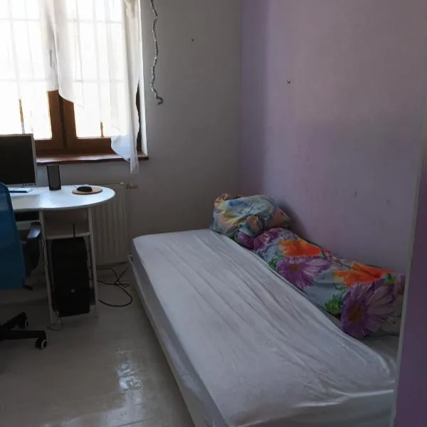 Cichy pokój, Hotel in Plewiska