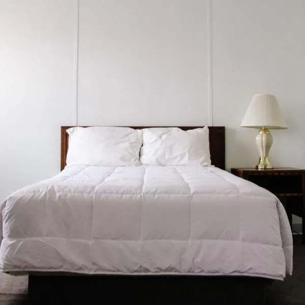 The Fort Hotel, khách sạn ở Fort Nelson