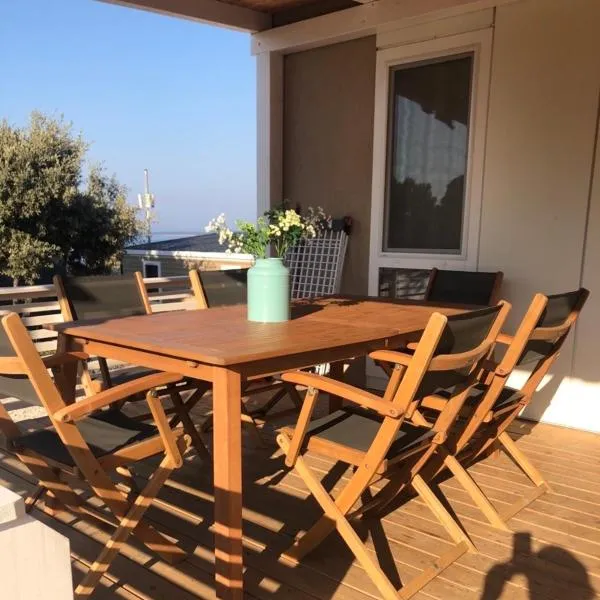 Mobilna kućica MAAR, hotel in Šimuni