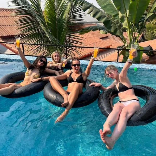 Mad Monkey Luang Prabang, hotel en Luang Prabang