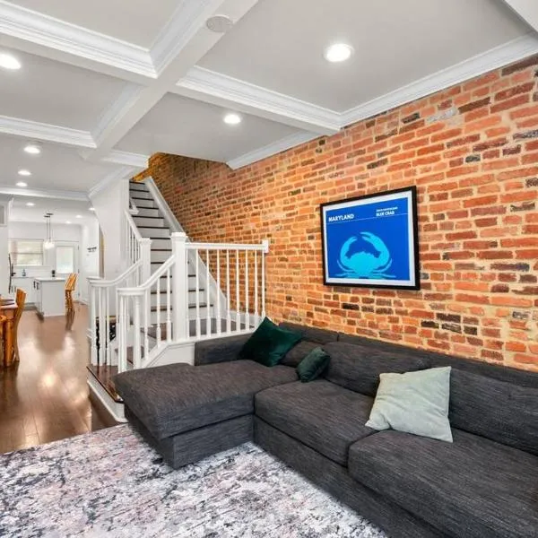 Fells Point में, होटल Federal Hill Luxury with Parking & Harbor View Rooftop