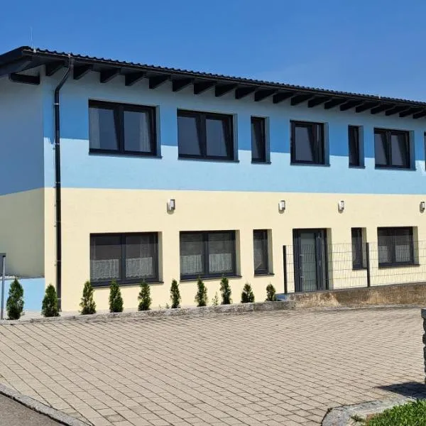 Haus MaryLu, ξενοδοχείο σε Knetzersdorf