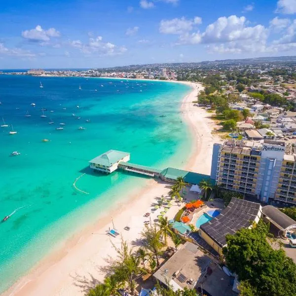 Radisson Aquatica Resort Barbados, hotel em Bridgetown