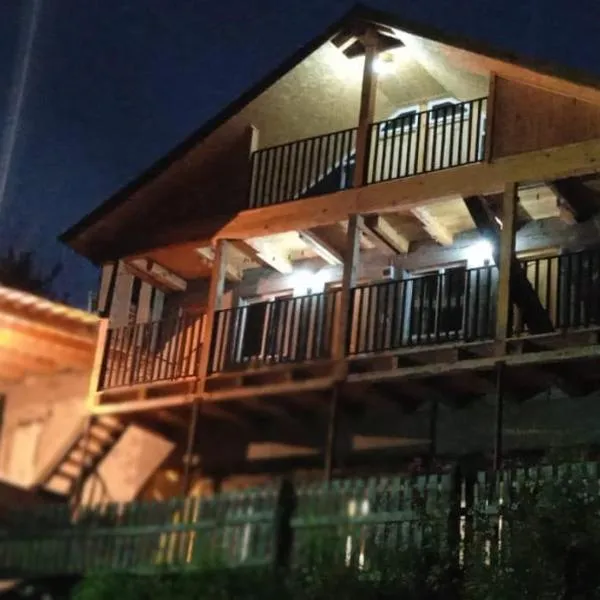 Elos Guesthouse、Iprariのホテル