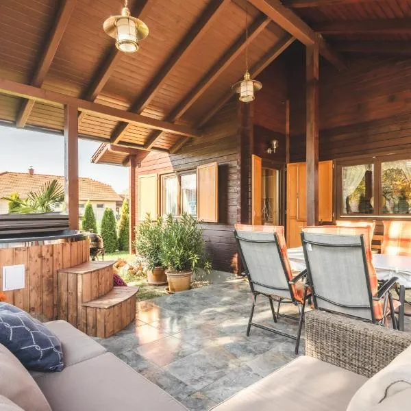 Restnest Vendégház: Infraszauna+Dézsafürdő, hotel in Dunasziget