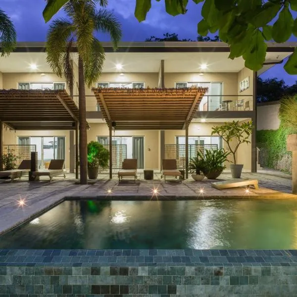 Tamarindo Bay Boutique Hotel, Apartments & Suites, hotel in Tamarindo