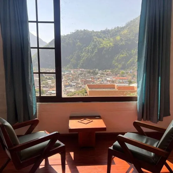 Mercedes Restaurant B&B, hotel in Baños