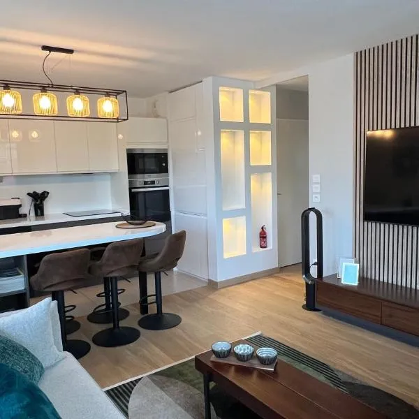 Séjour confort à PARIS La Défense Arena, hotel in Nanterre