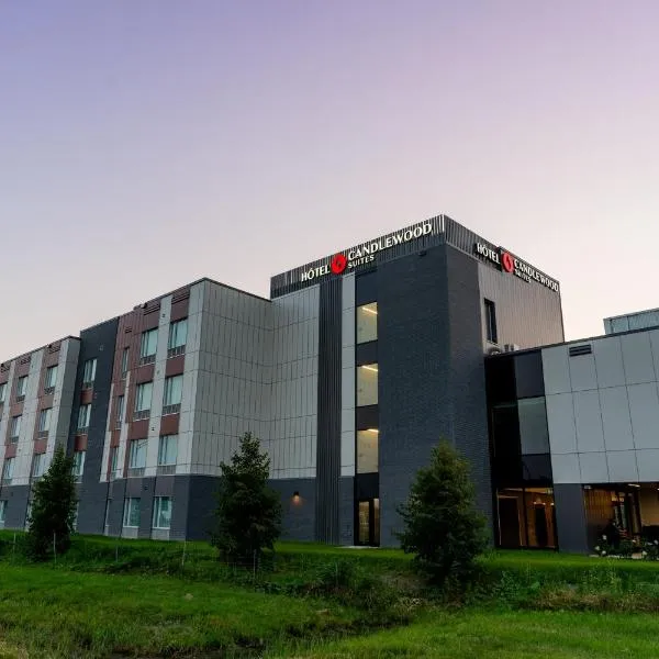 Candlewood Suites Trois-Rivières Ouest by IHG, viešbutis mieste Trua Rivjeras