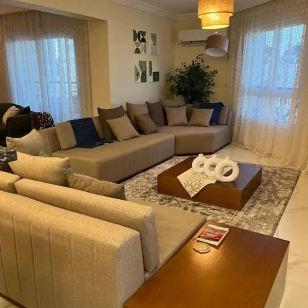 Charming apartment In Heliopolis, hotel al Caire
