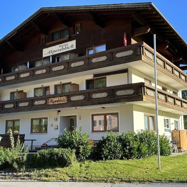 Lutz Alpenblick B&B, hotel v destinaci Schattwald