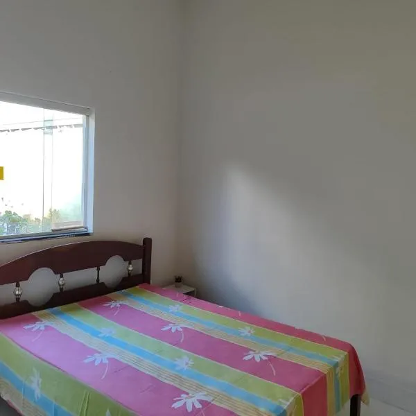 Casa espaçosa em frente à pracinha、カピトーリオのホテル