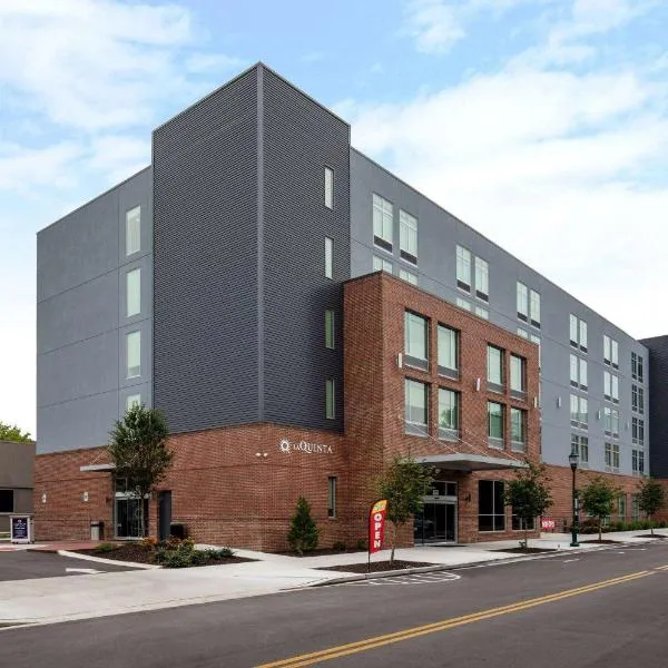 La Quinta Inn & Suites by Wyndham Chattanooga Downtown/South、チャタヌーガのホテル