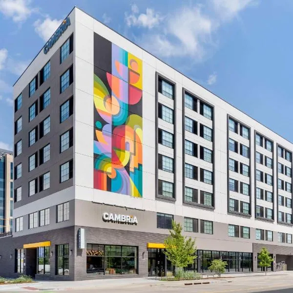 Cambria Hotel Denver Downtown RiNo, hotel in Denver