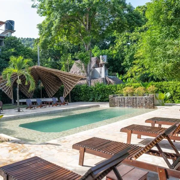 Hostal La Media Luna Palomino, Hotel in Palomino