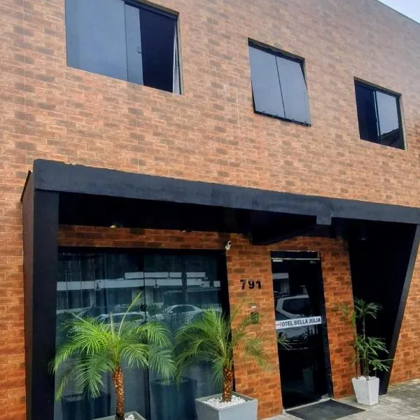 Hotel Bella Júlia, hotell i Joinville