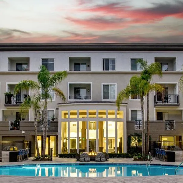 Luxe Marina Del Rey Apartment,Parking, Gym, Pool, jacuzzi,BBQ, hotel in Los Angeles