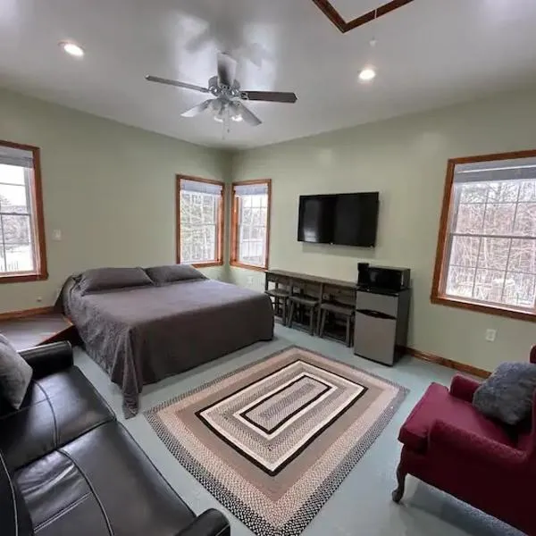 Ciderhouse and Cellars Getaway, hôtel à Lee