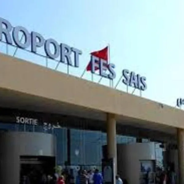 Stay 3 km near to Airport Fes Saiss, hotel in Fès