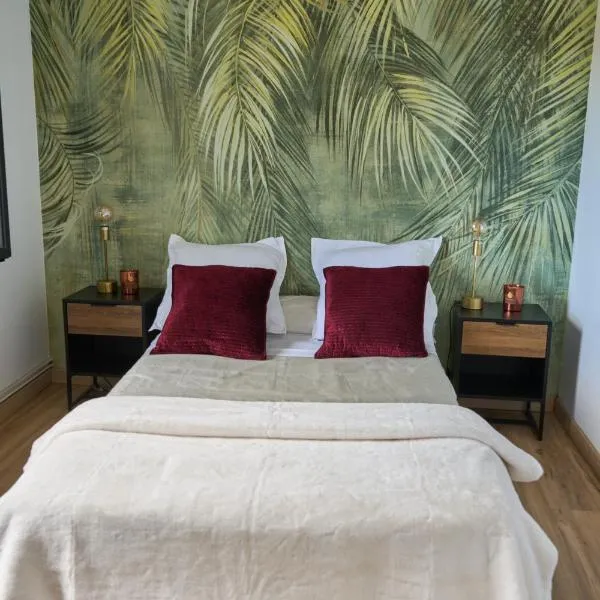 Habitación oasis, hotel in Irún