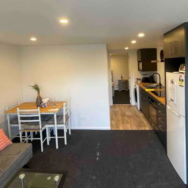 Tiny Home in Mosgiel, hôtel à Mosgiel
