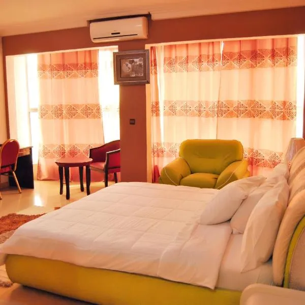 Riviera Hotel Benin、コトヌーのホテル