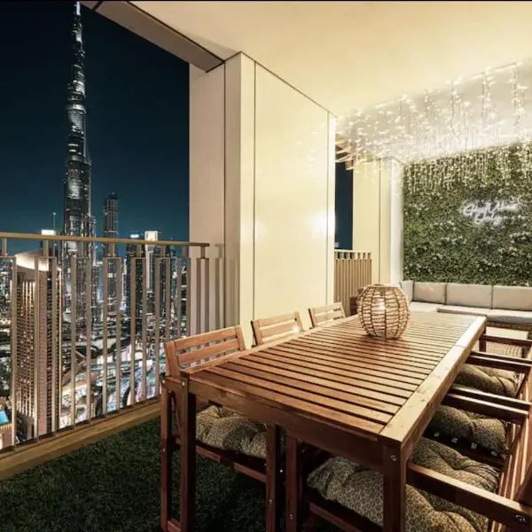 High Rise Haven I Burj and Fountain View I Vast Outdoor, hotel din Dubai