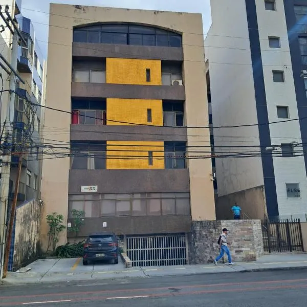 studio aconchegante para 02 na praia de Amaralina, hotel em Salvador
