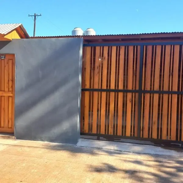 Ñande róga, Hotel in Miguel Lanús