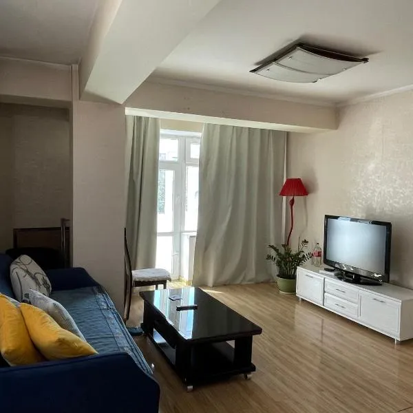 Cozy, Close to Main Square, 2 separate room apt, hotel v destinaci Ulánbátar