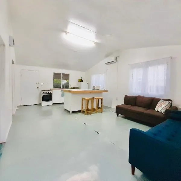 Coral Cottage - Entire Place, hotell sihtkohas Nuku‘alofa