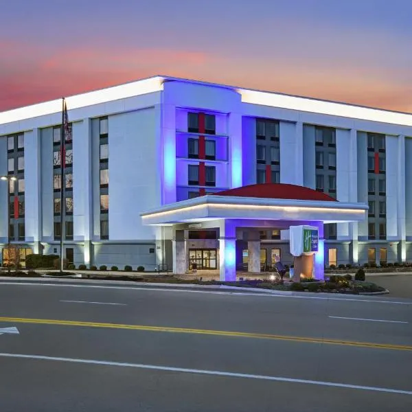 Holiday Inn Express & Suites Cincinnati Riverfront by IHG, hotel in Covington