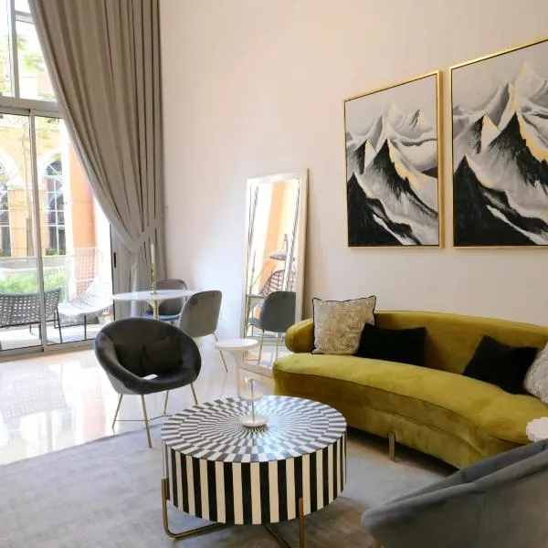 Luxurious Apartment in The Pearl, Qatar, hotel Dohában