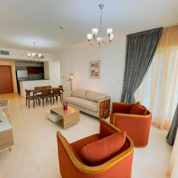 Luxury Holiday Home Just Minutes from Dubai's Global Village Your Perfect Getaway!", hotel in Dubai