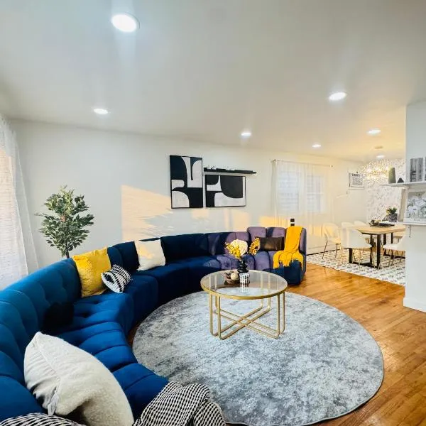 Lux Designer Home with Gaming Rm, hôtel à Jersey City