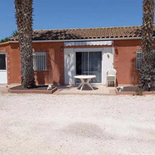 Maison à 15 minutes de la mer, hotel di Pia