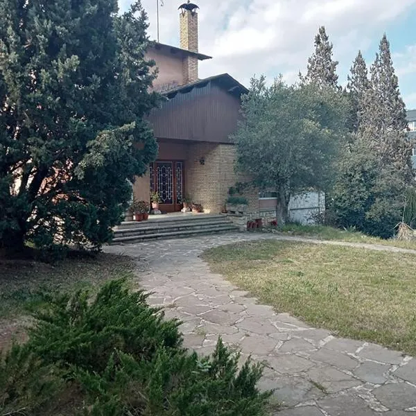 Cal Kim, hotel in Martorell