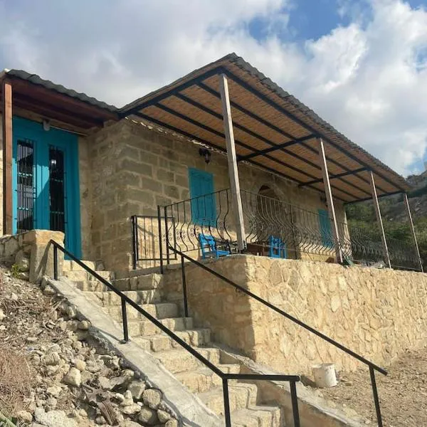 Karpaz King's Hill Traditional House, hotel v destinaci Galinoporni