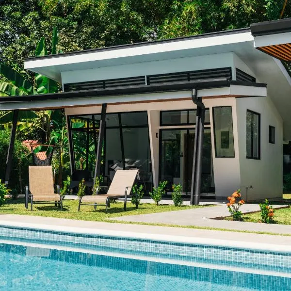 TAMANDUA HOMES el centro de Uvita, Hotel in Uvita